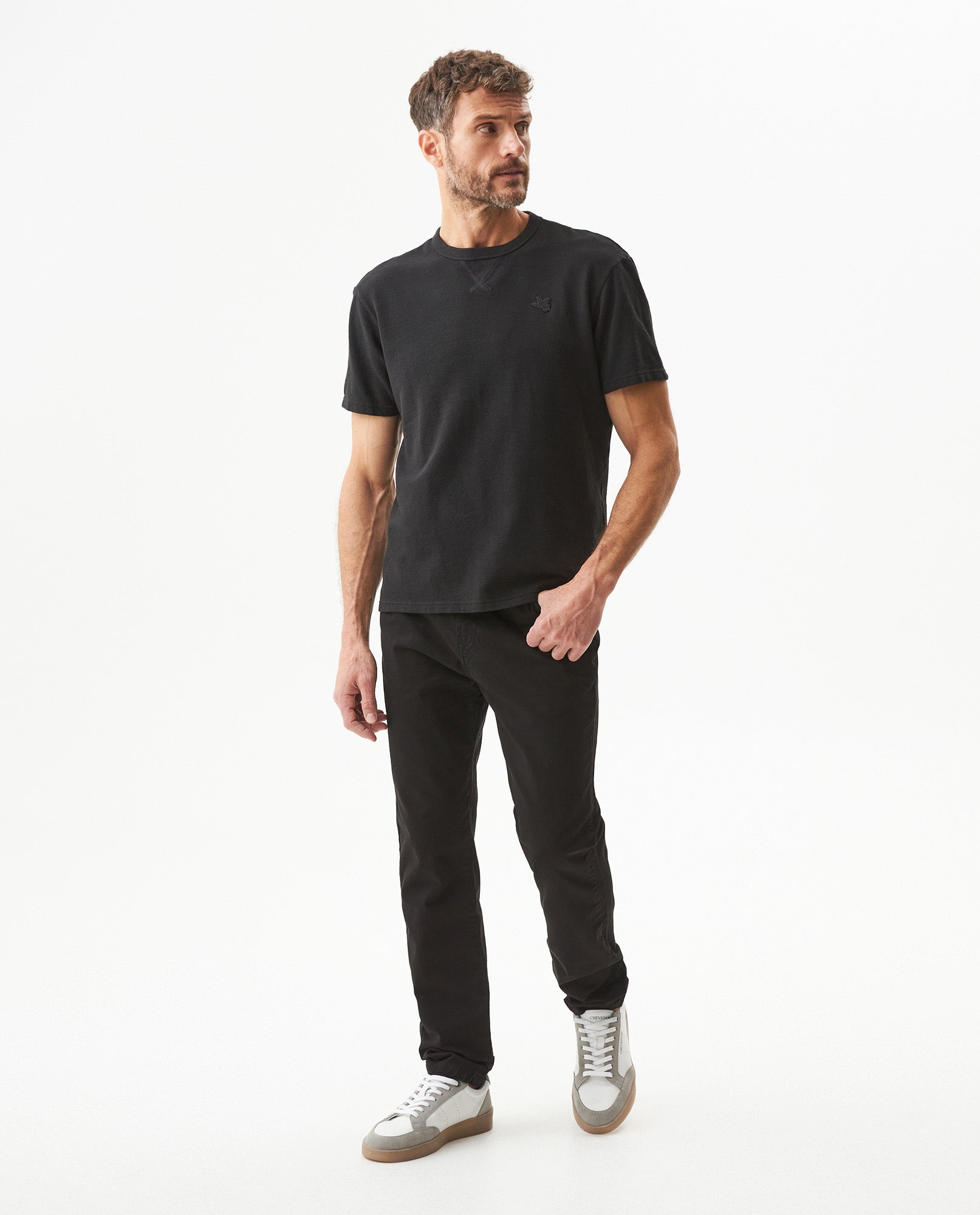 Men's V-Neck Slim Fit T-shirt in Cotton-Polyester Blend, Lighthouse - 3